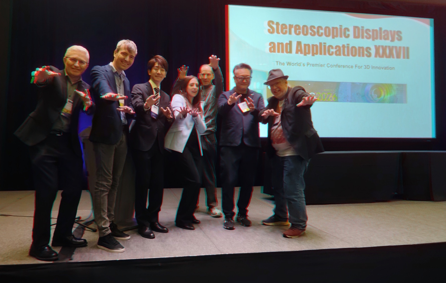 Stereoscopic Displays and Applications